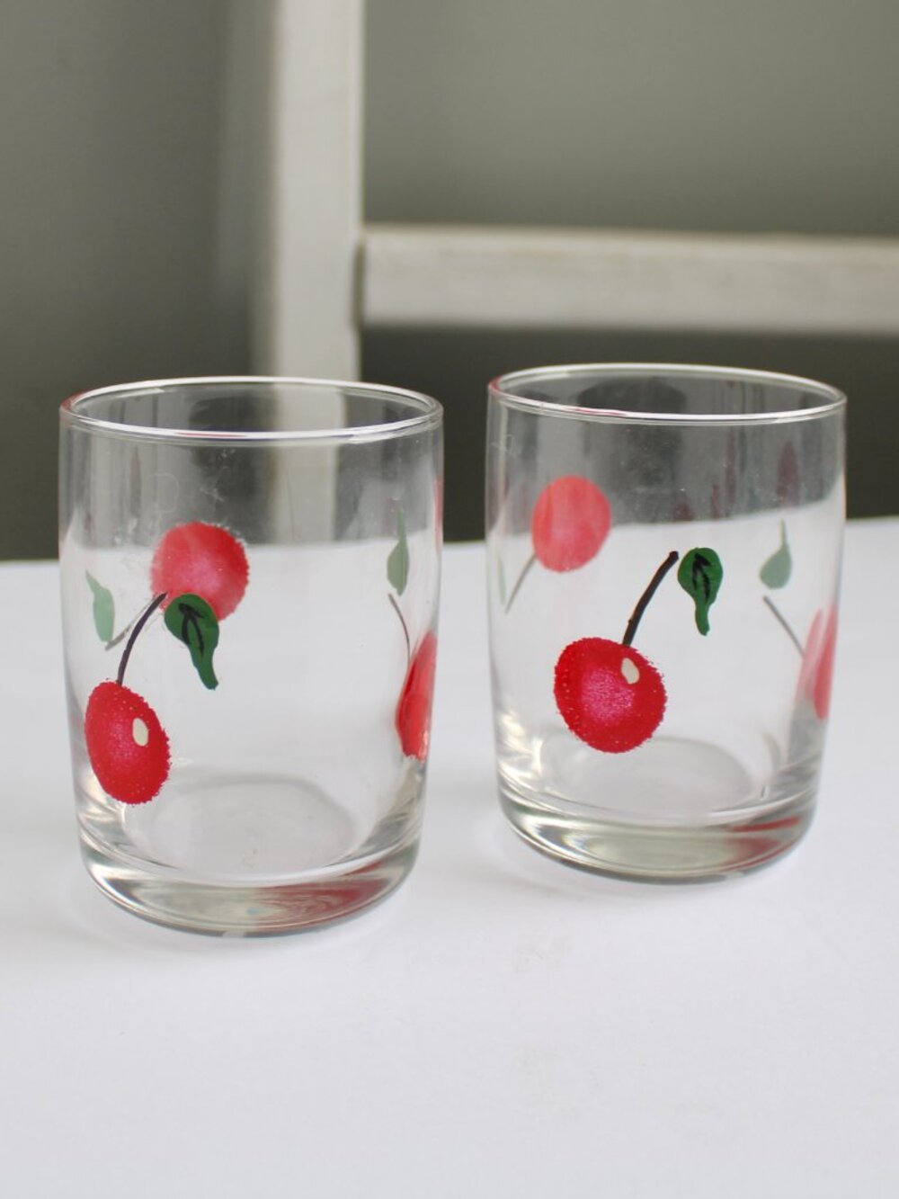 Vintage Hand Painted Red Cherries Juice Cocktail Glass Cups Set of Two (2) - Picture 2 of 4